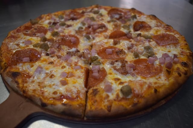 Di Carne Pizza.